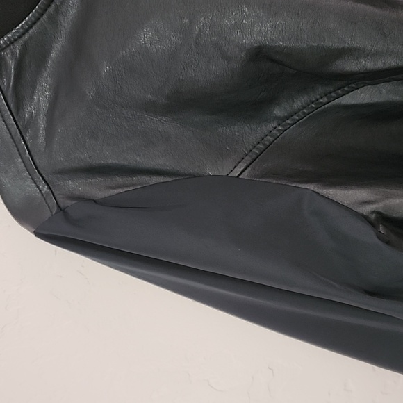 Torrid Jacket Size: 2 - Picture 5 of 17